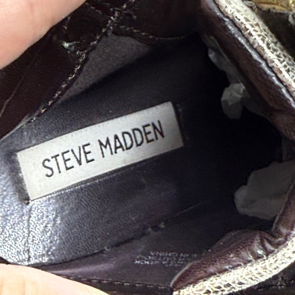 (R5)Steve Madden Gold Huston Vinta High-Top Wedge Sneakers with Metallic Studs,8 - Picture 6 of 11